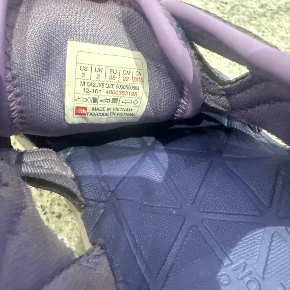 North Face Hedgehog Sandal II - Youth 3 Purple Closed Toe Waterproof Hiking Camp